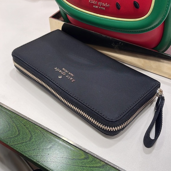 Kate Spade Chelsea Nylon Large Continental Wallet
Color: Black 
NWT - Picture 6 of 16